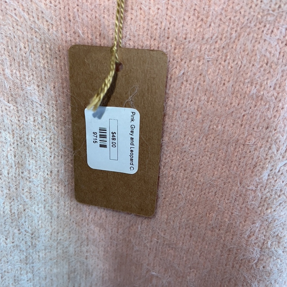NWT Debut V-Neck Pullover - Picture 5 of 6